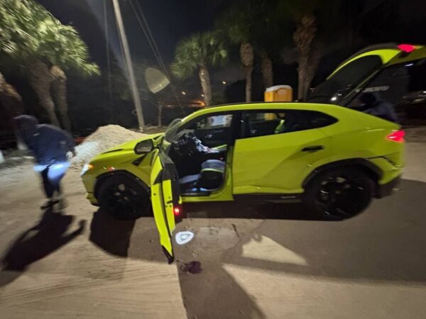 2023 Lamborghini Urus - Image 5