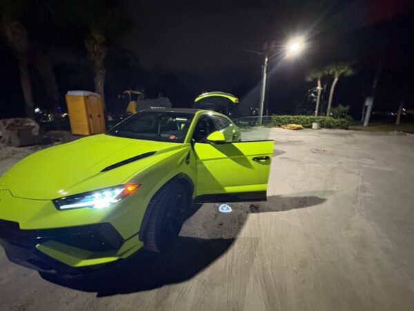 2023 Lamborghini Urus - Image 6