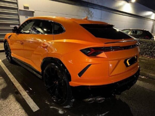 22 Urus - Image 2
