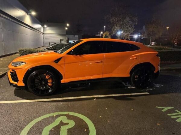 22 Urus - Image 5