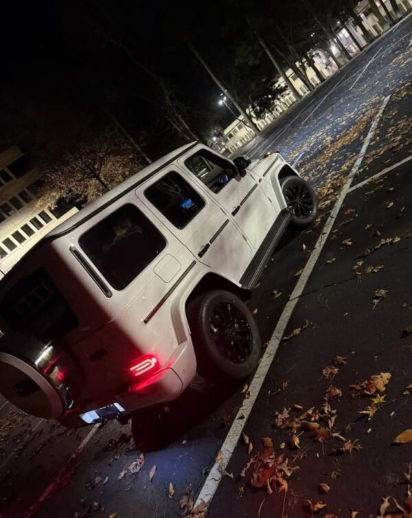 2023 G550 - Image 2