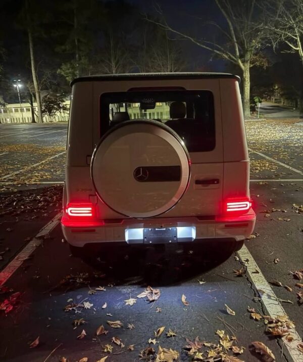 2023 G550 - Image 4